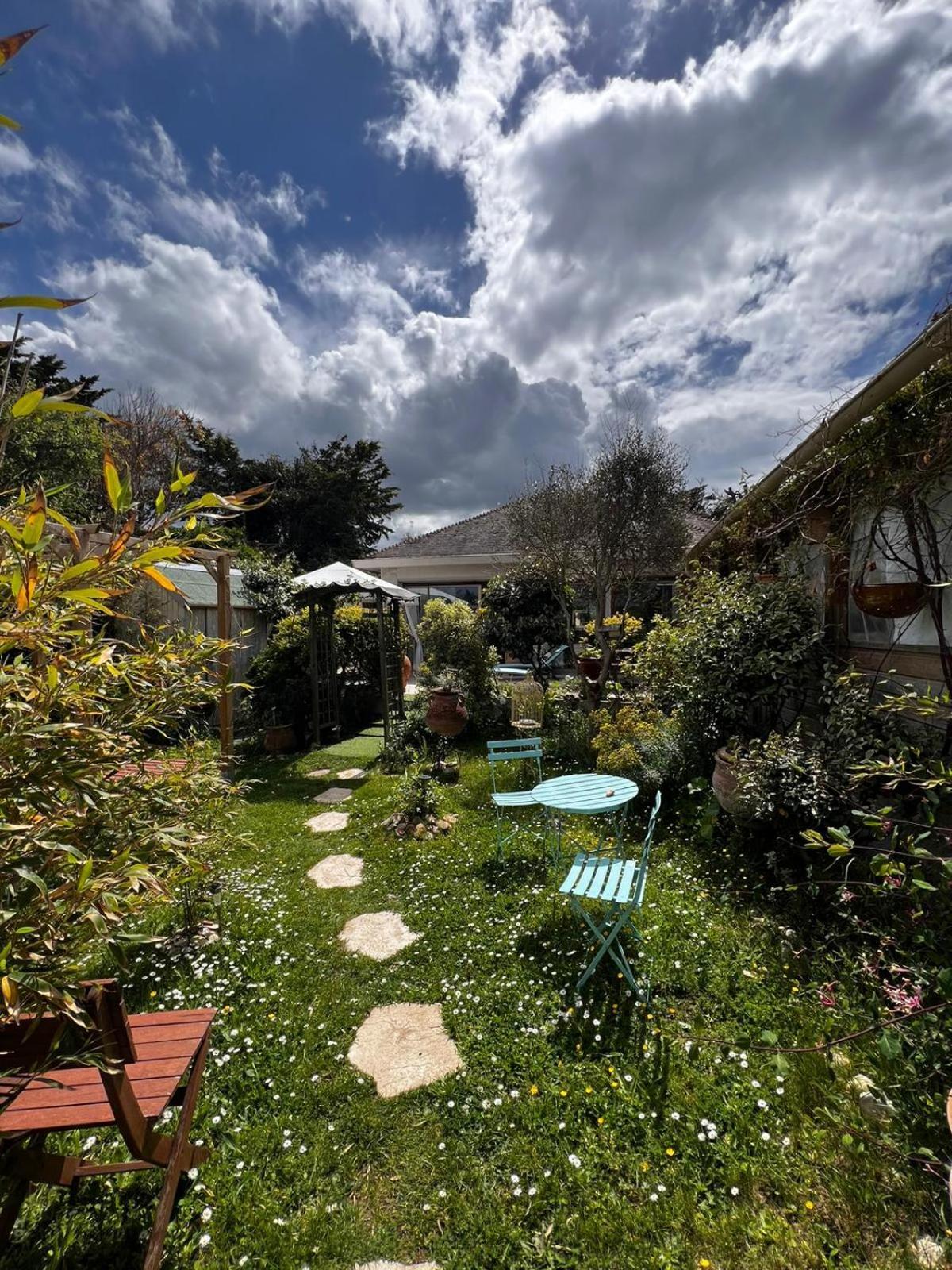 Un Coin Paisible En Front De Mer Villa Ouistreham Exterior photo